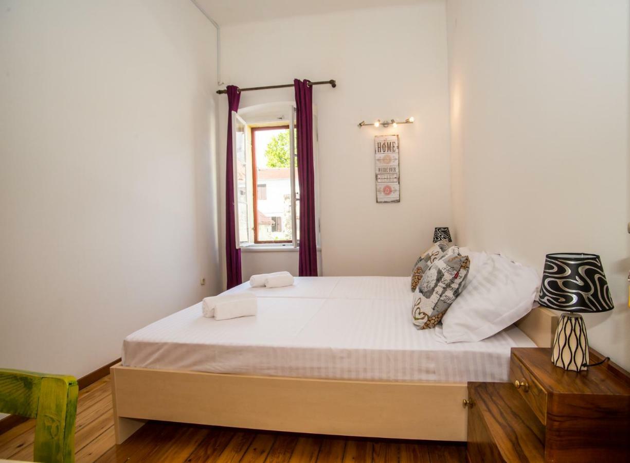 R&E Apartment สปลิท ภายนอก รูปภาพ