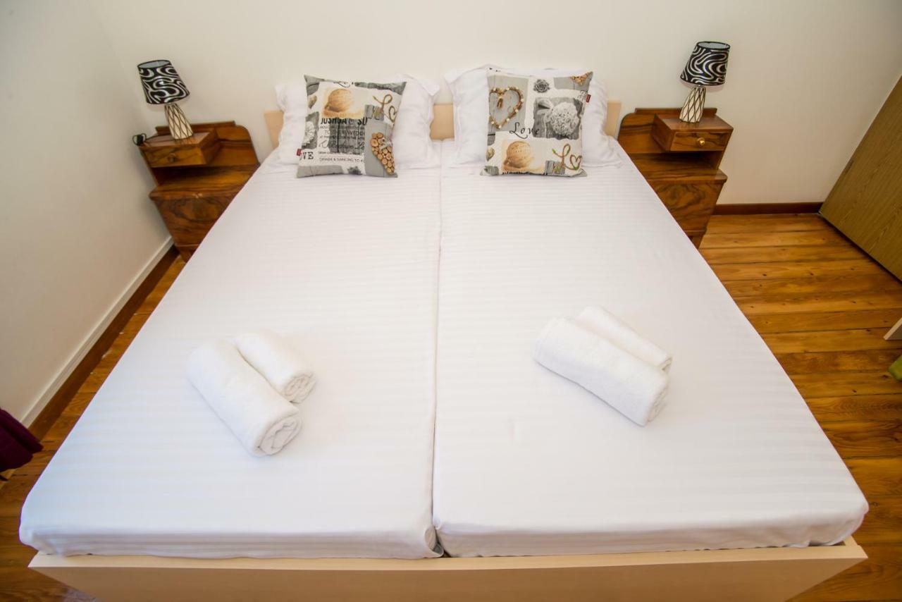 R&E Apartment สปลิท ภายนอก รูปภาพ